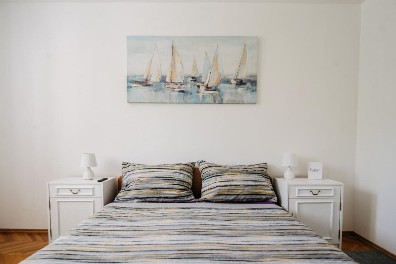 Sunnynest Apartment - 3Br Apt With Free Parking & Wi-Fi, Close To Lapad Bay Beach Dubrovnik Buitenkant foto