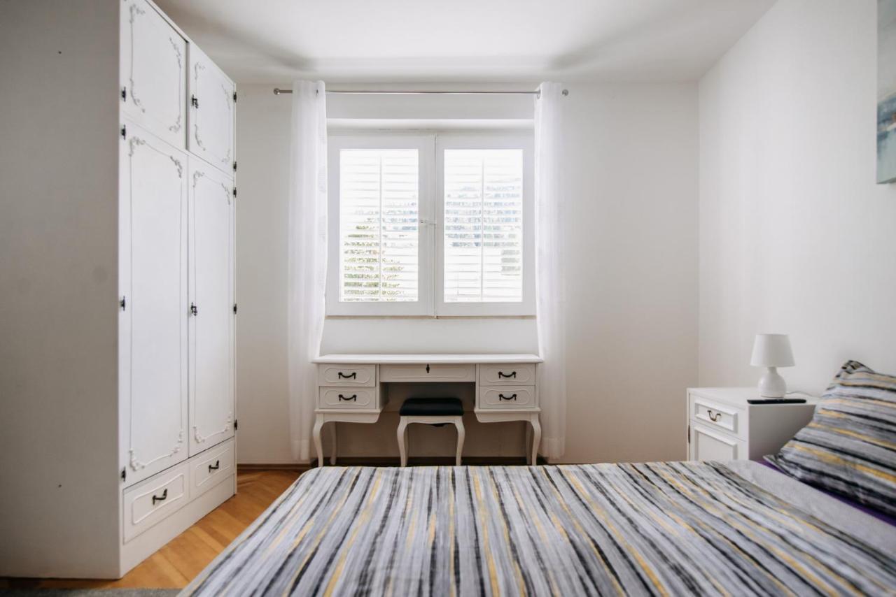 Sunnynest Apartment - 3Br Apt With Free Parking & Wi-Fi, Close To Lapad Bay Beach Dubrovnik Buitenkant foto