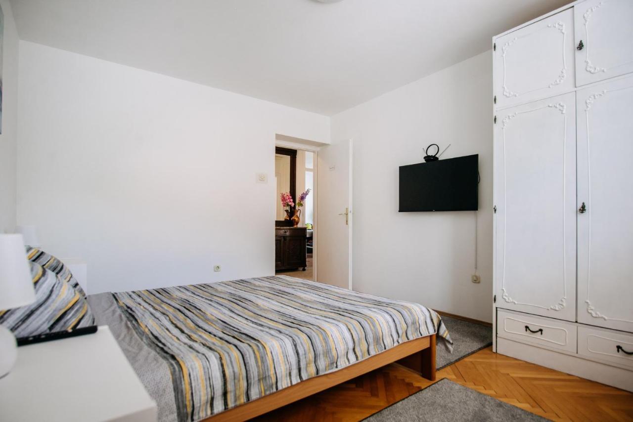 Sunnynest Apartment - 3Br Apt With Free Parking & Wi-Fi, Close To Lapad Bay Beach Dubrovnik Buitenkant foto