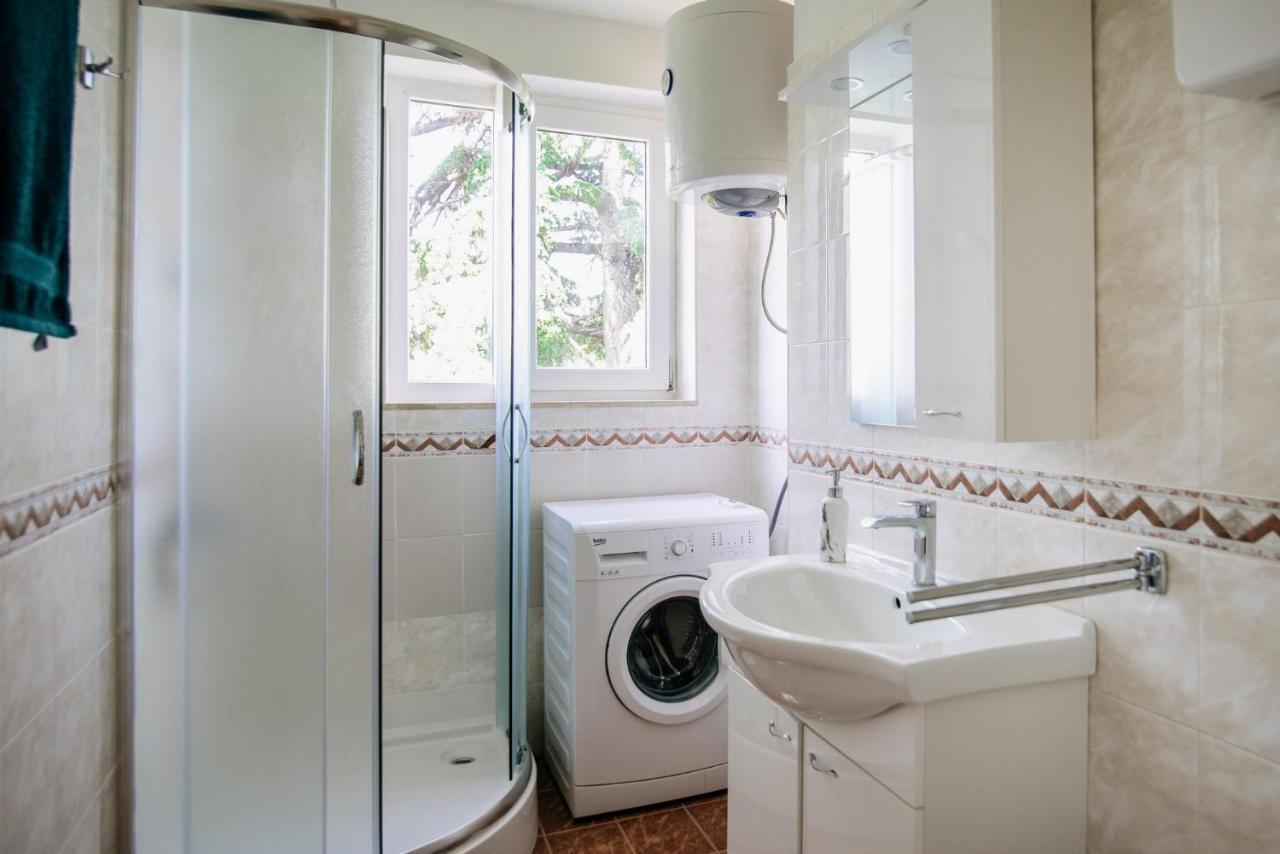 Sunnynest Apartment - 3Br Apt With Free Parking & Wi-Fi, Close To Lapad Bay Beach Dubrovnik Buitenkant foto